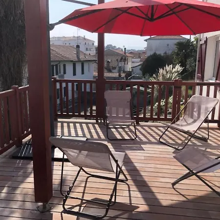 Maison Moderne A 400m De La Avec Terrasses Et Equipements Complets A St-jean-de-luz - Fr-1-239-878 Holiday home