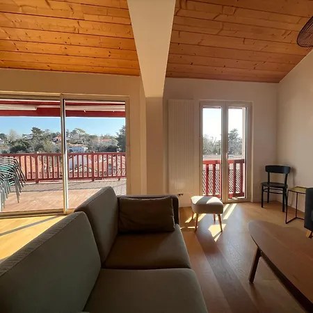 Maison Moderne A 400m De La Avec Terrasses Et Equipements Complets A St-jean-de-luz - Fr-1-239-878 Holiday home *
